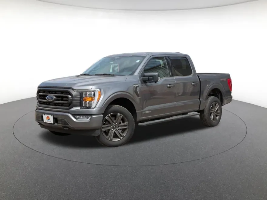 2023 Ford F-150 XLT photo 1