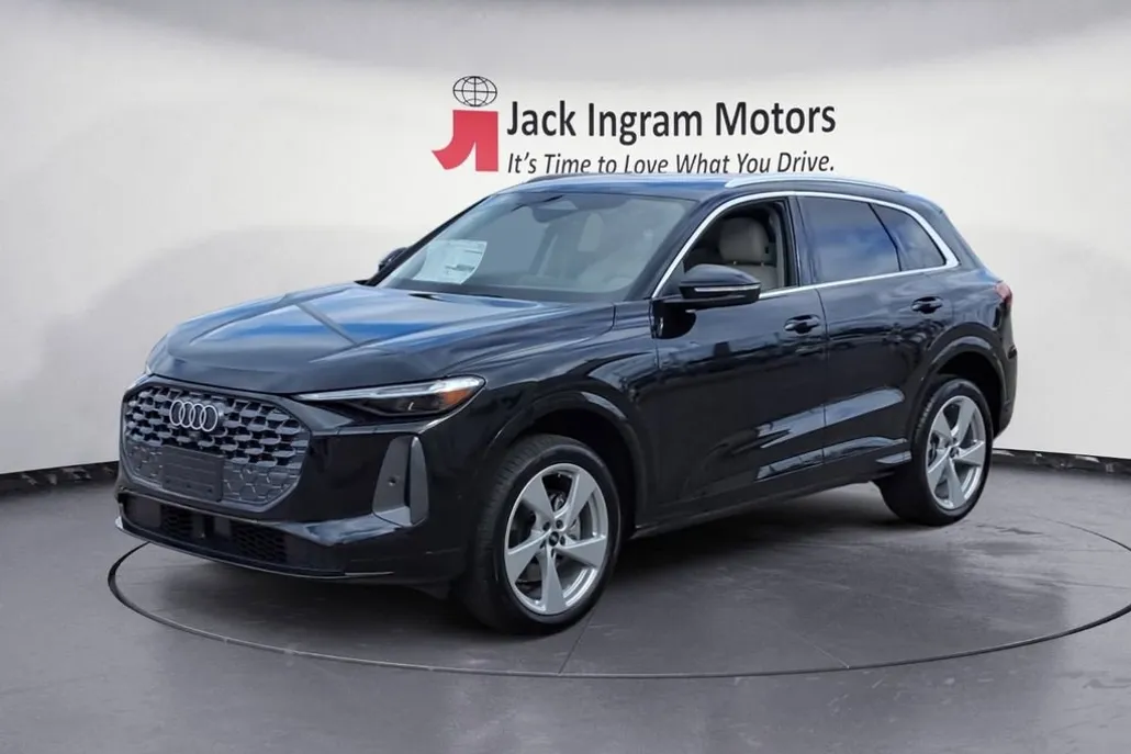 2025 Audi Q5 Premium Plus photo 1