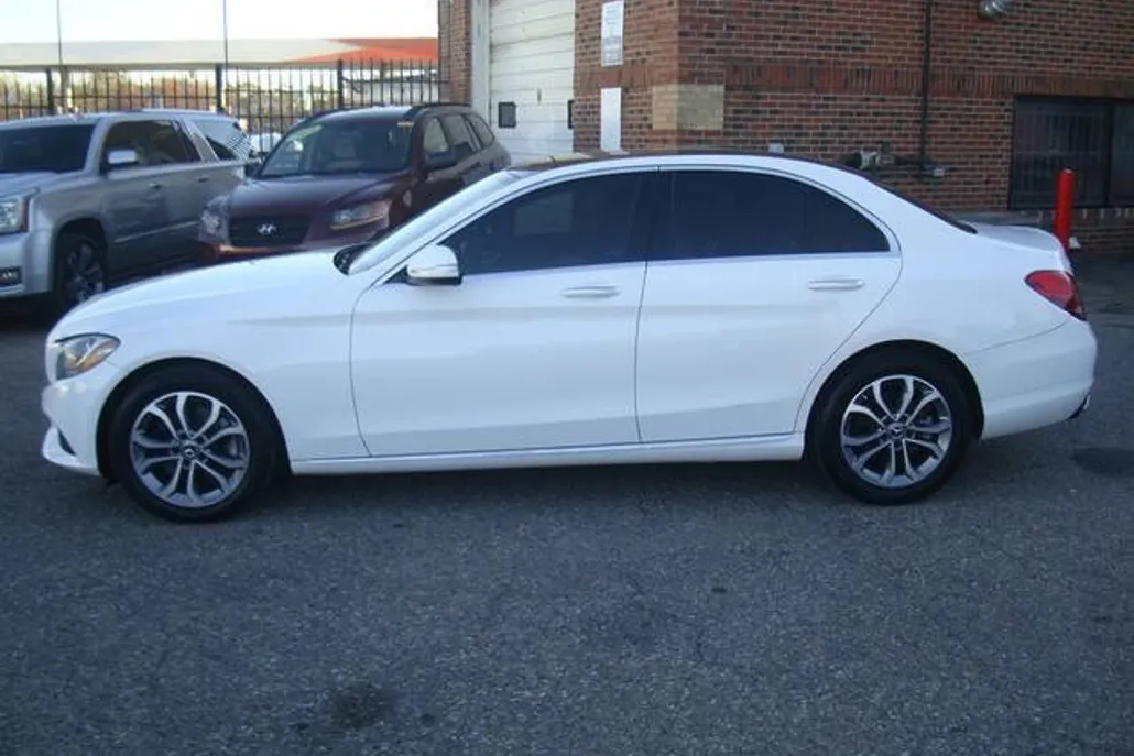 2017 Mercedes Benz C 300 Sport 4MATIC photo 1