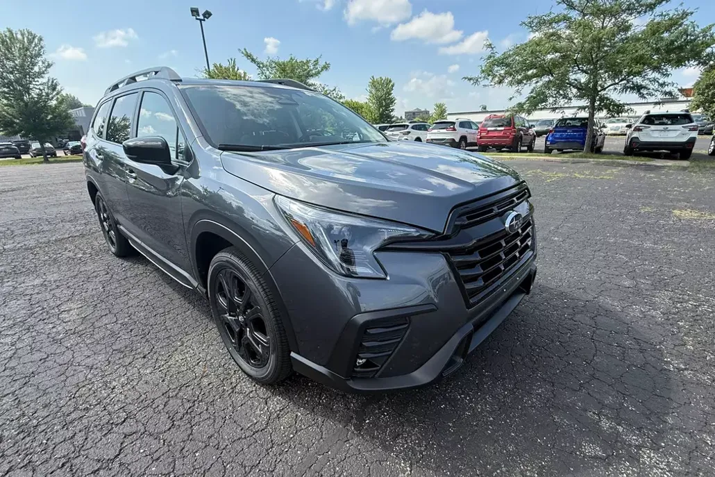 2025 Subaru Ascent Onyx Edition photo 1