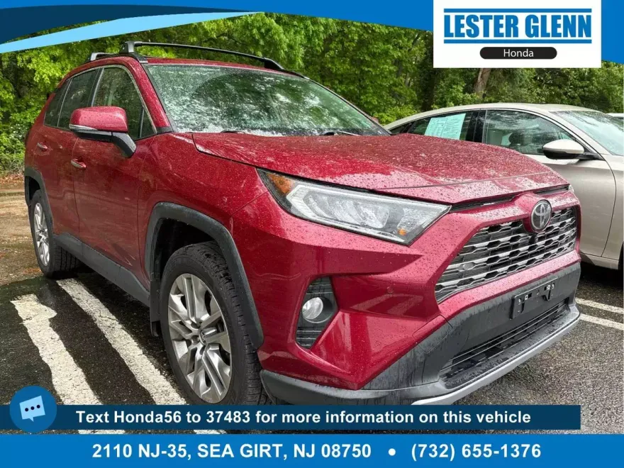 2020 Toyota RAV4 Limited photo 1