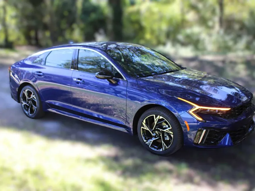 2026 Kia K5 GT-Line photo 1