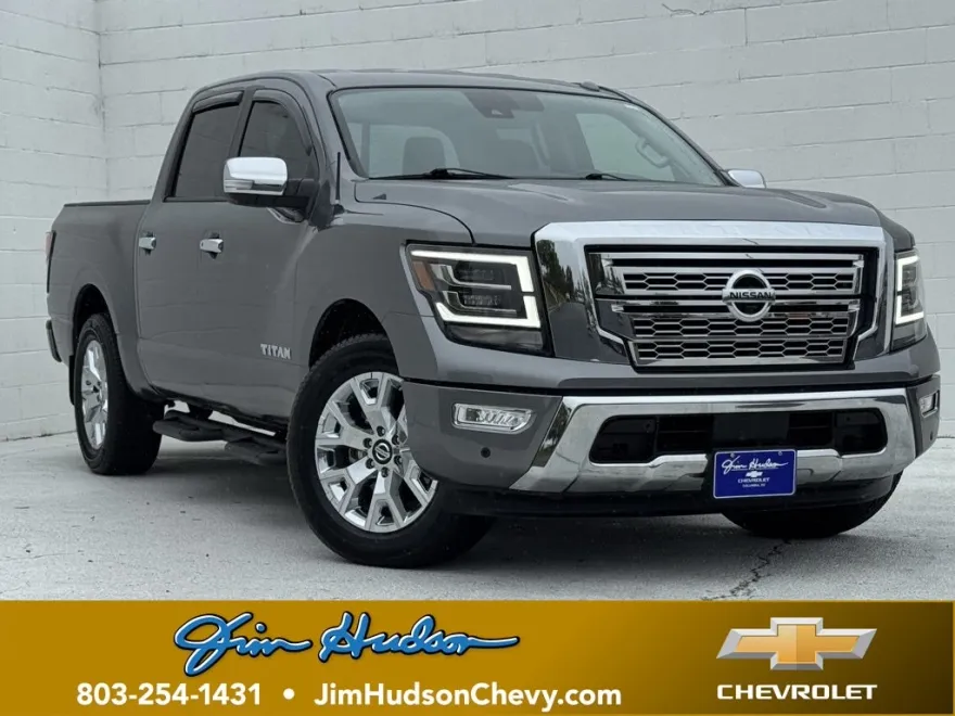 2021 Nissan Titan SL photo 1