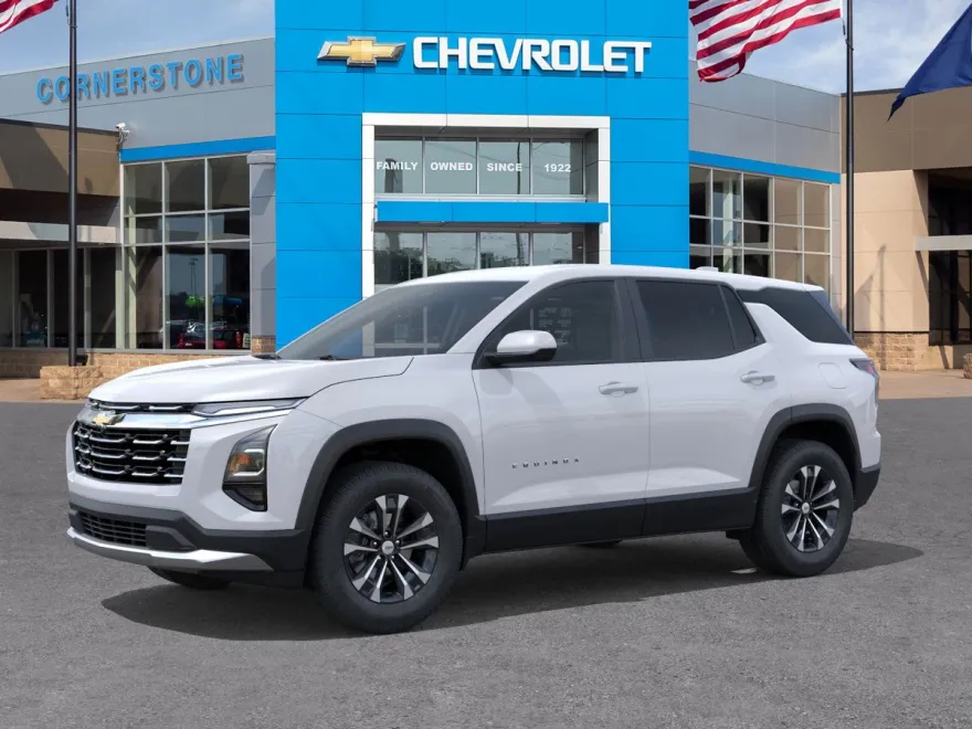 2026 Chevrolet Equinox LT photo 1