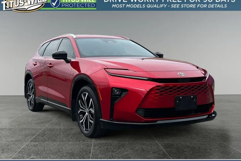 2025 Toyota Crown Signia XLE photo 1