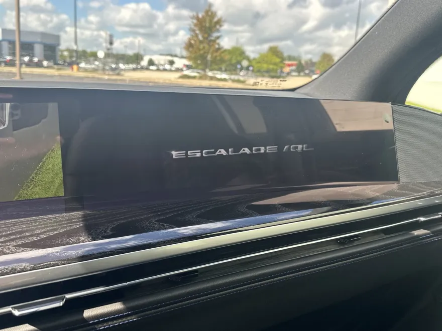 2026 Cadillac Escalade Sport photo 1