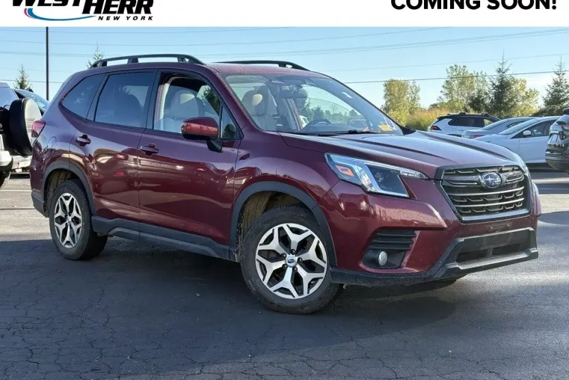 2022 Subaru Forester Premium photo 1