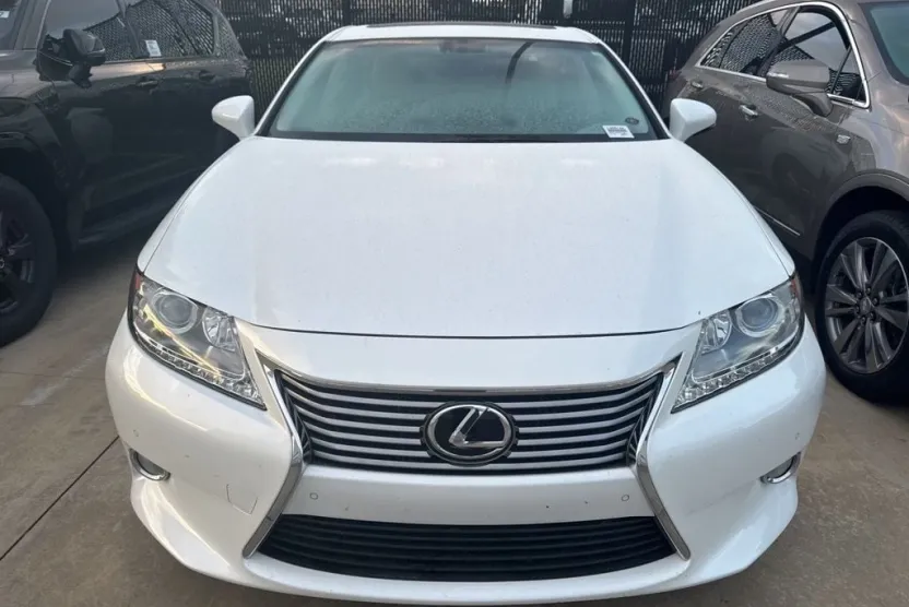 2013 Lexus ES 350 photo 1
