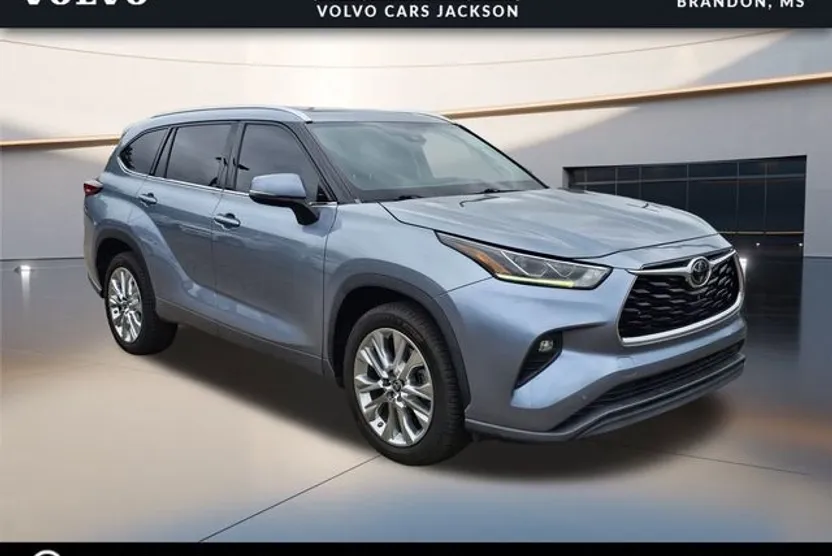 2021 Toyota Highlander Limited photo 1