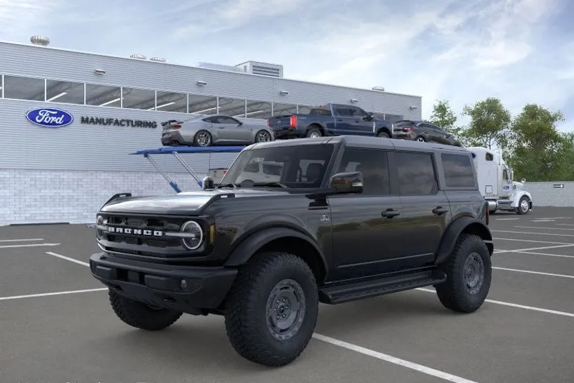 2025 Ford Bronco Outer Banks photo 1