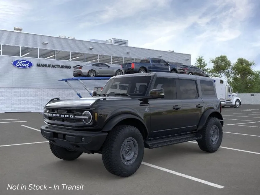 2025 Ford Bronco Outer Banks photo 1