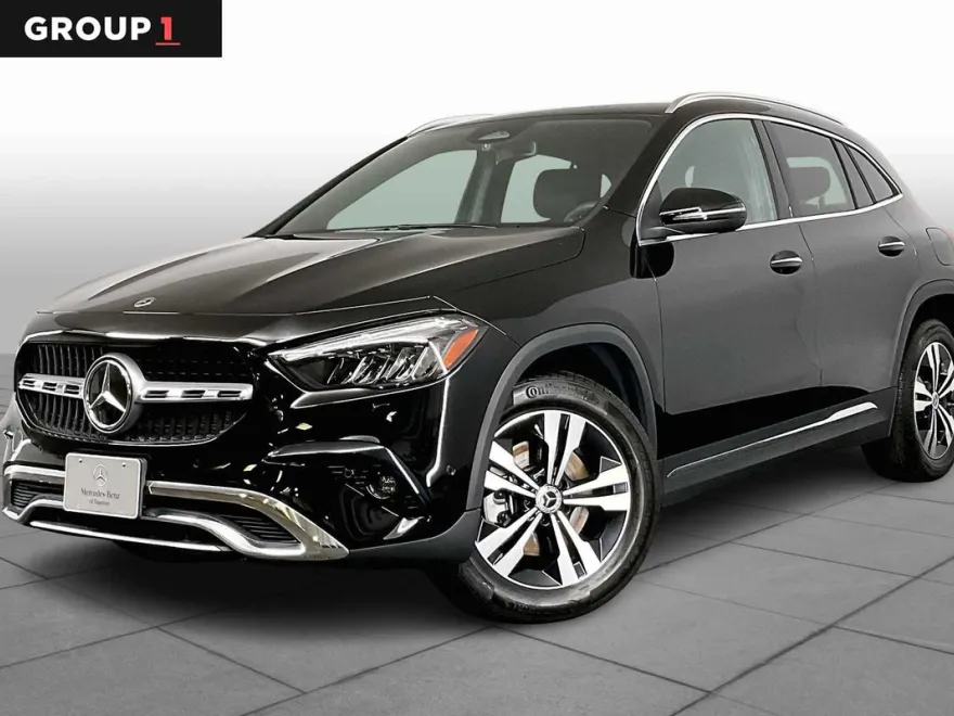2025 Mercedes Benz GLA 250 4MATIC photo 1