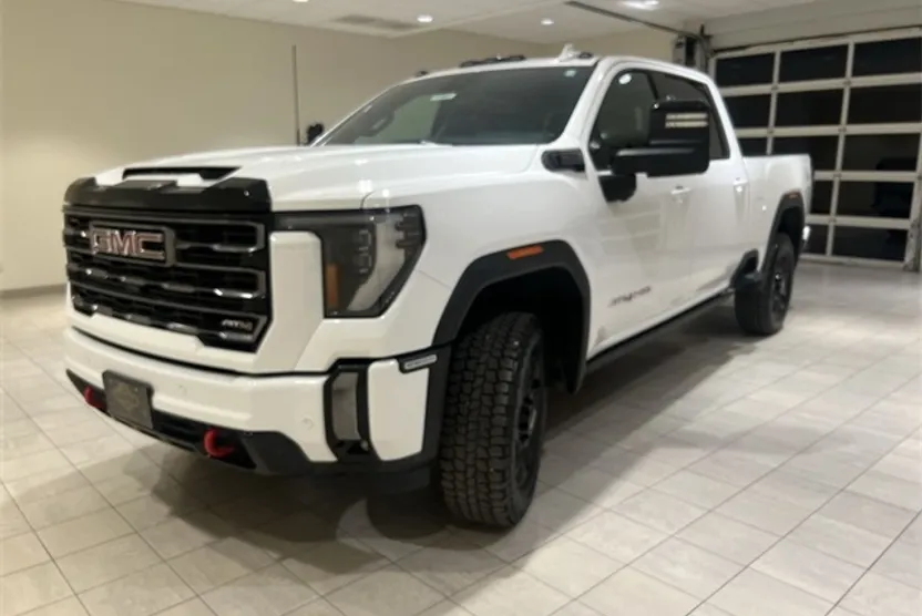 2024 Gmc Sierra HD AT4 photo 1