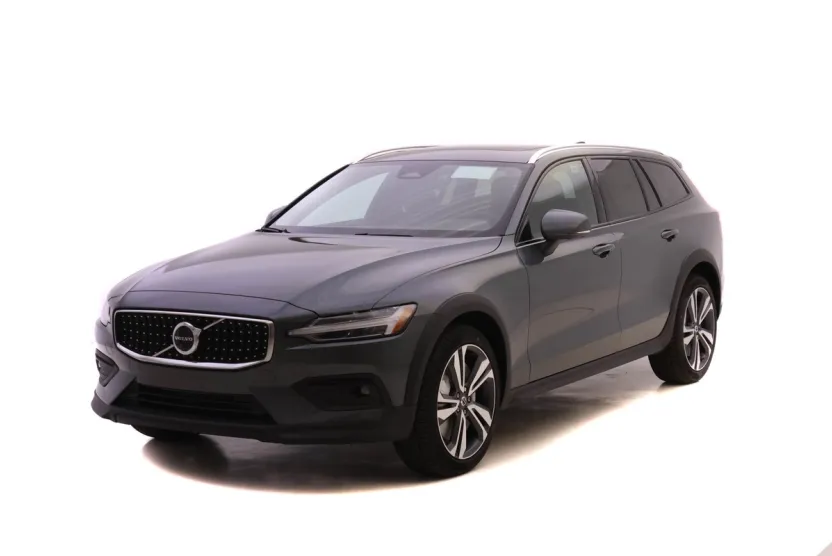 2026 Volvo V60 Cross Country B5 AWD Plus photo 1