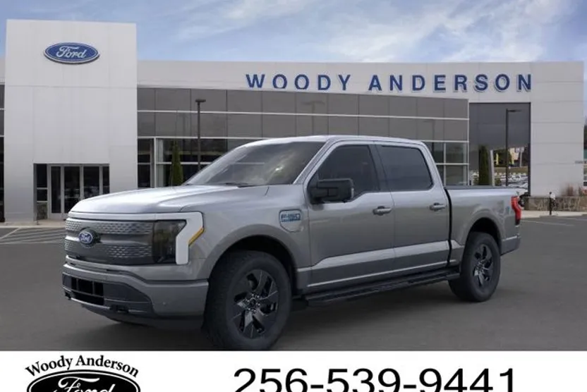 2025 Ford F-150 Lightning photo 1