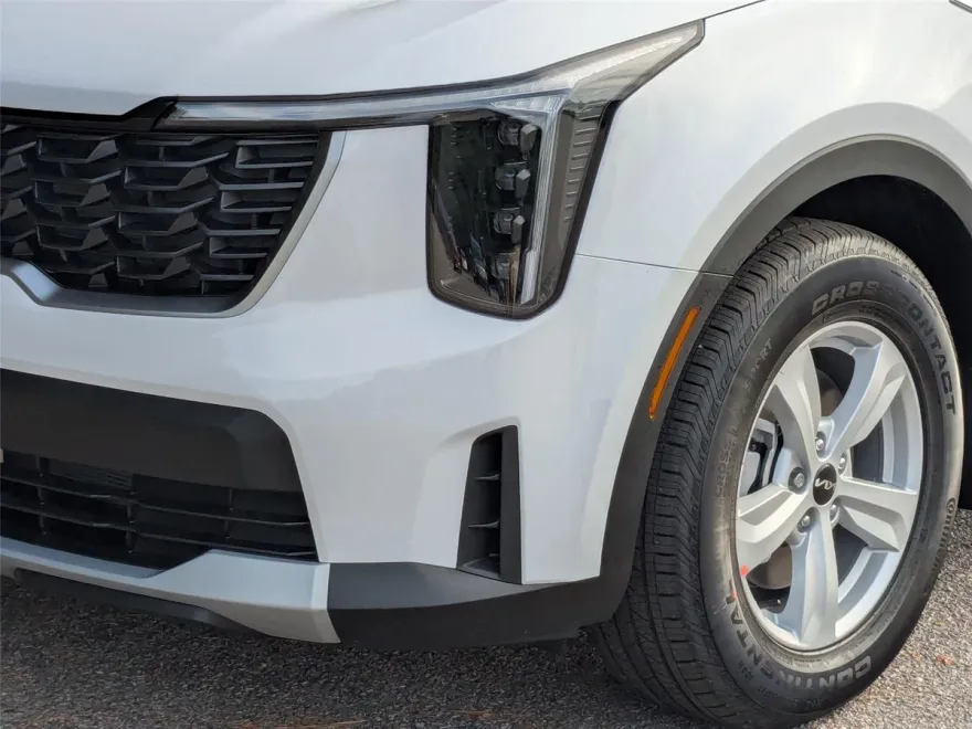 2026 Kia Sorento LX photo 1