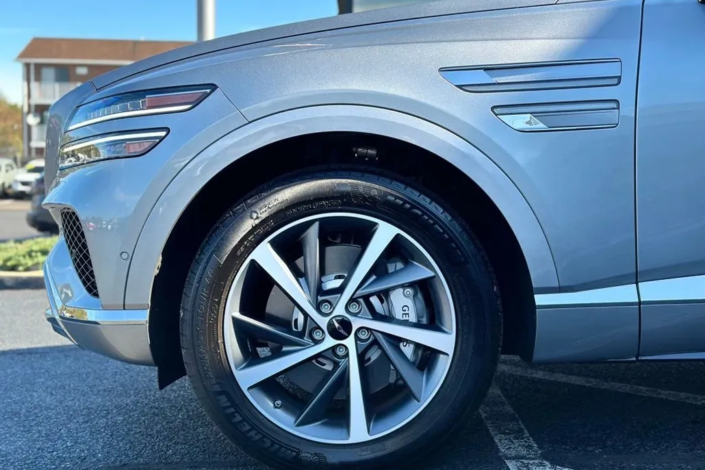 2025 Genesis GV80 2.5T Advanced photo 1
