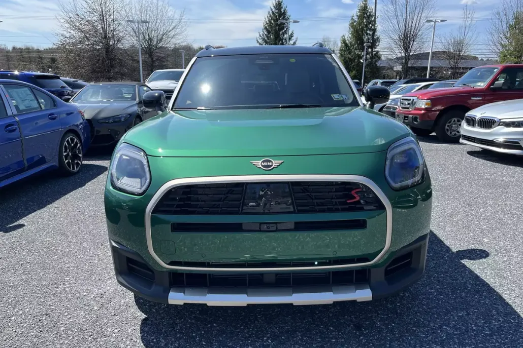 2025 Mini Cooper S ALL4 photo 1