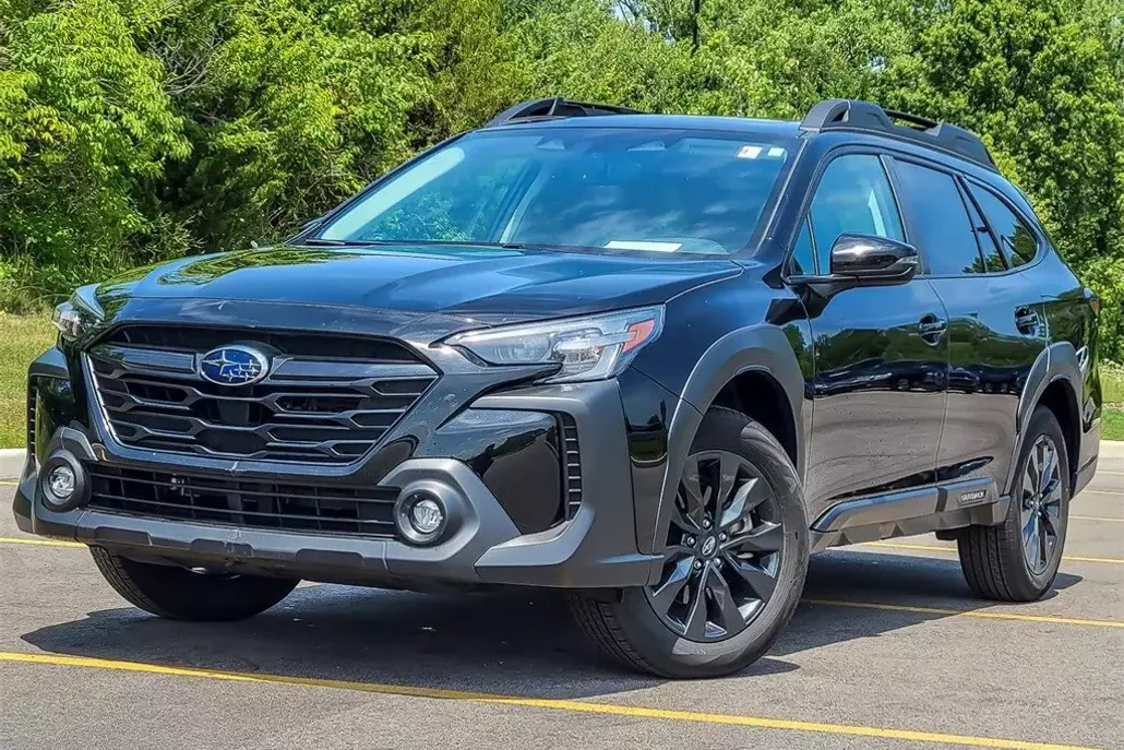 2024 Subaru Outback Onyx Edition photo 1
