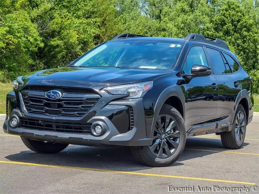 2024 Subaru Outback Onyx Edition photo 1