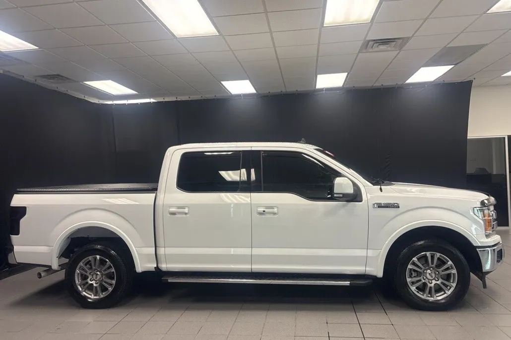 2019 Ford F-150 Lariat photo 1