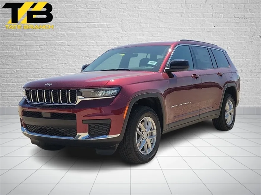2025 Jeep Grand Cherokee Laredo photo 1