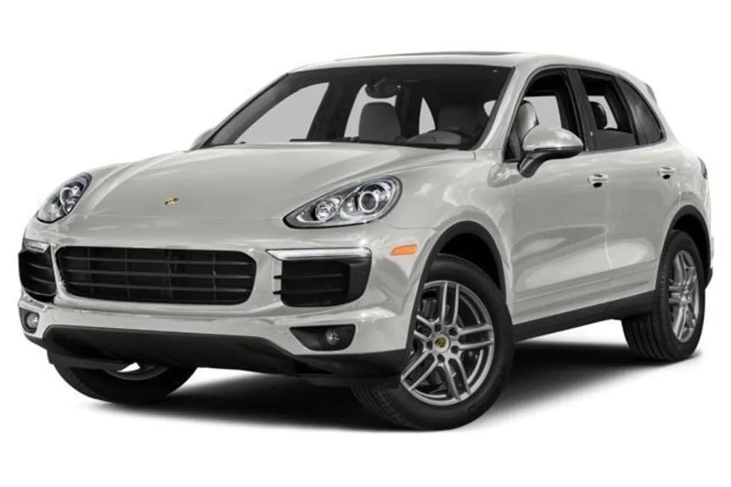 2016 Porsche Cayenne Turbo S photo 1