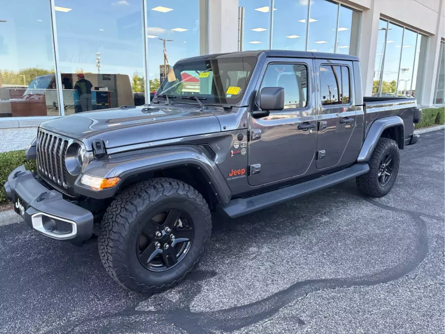 2021 Jeep Gladiator Sport S photo 1