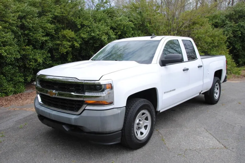 2017 Chevrolet Silverado Work Truck LS Base photo 1