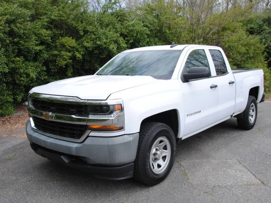 2017 Chevrolet Silverado Work Truck LS Base photo 1