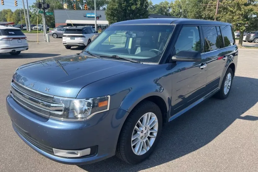 2018 Ford Flex SEL photo 1