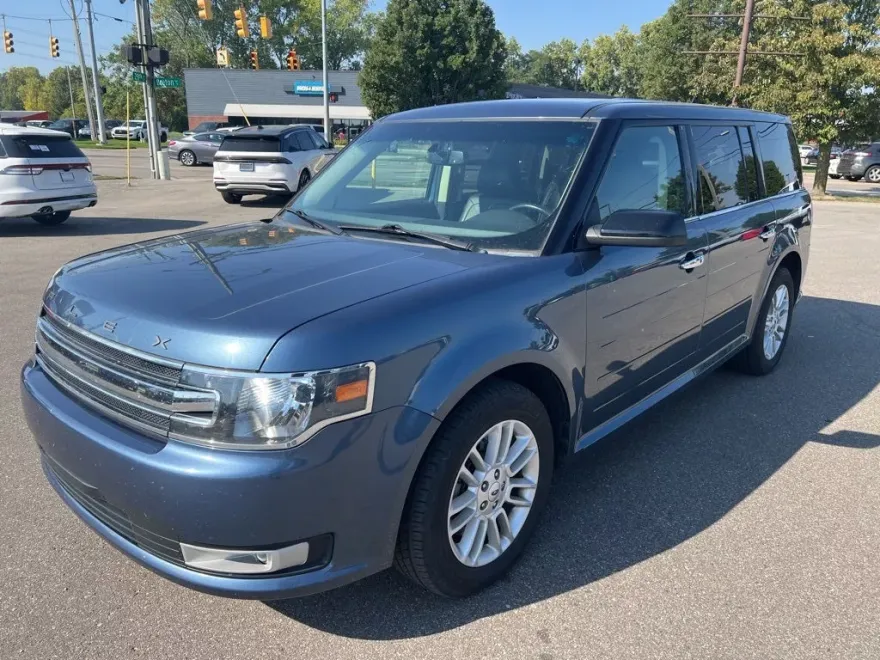 2018 Ford Flex SEL photo 1