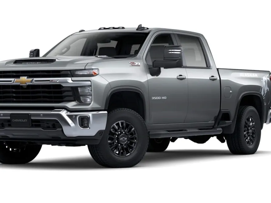 2025 Chevrolet Silverado 3500HD LT photo 1