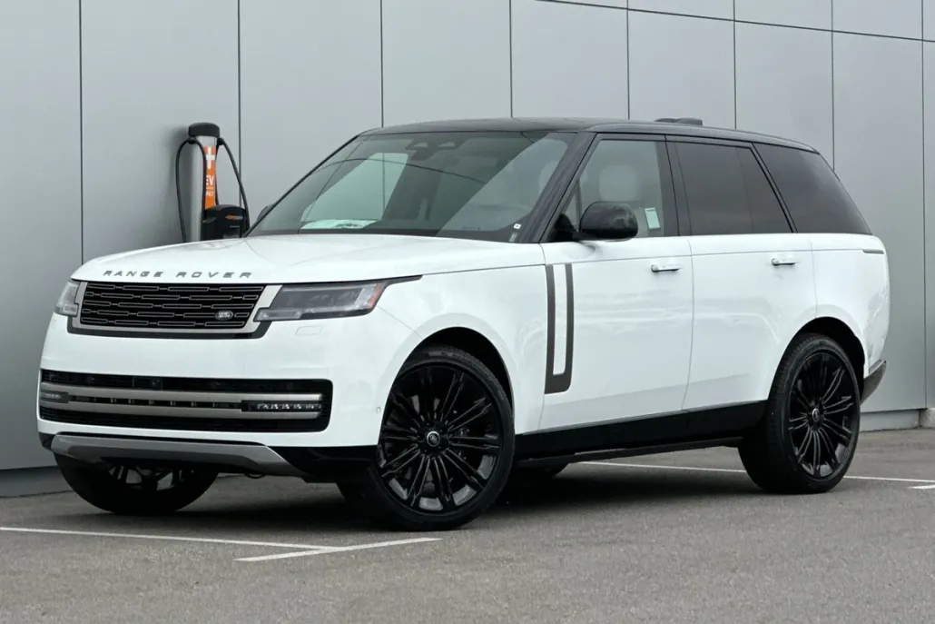 2025 Land Rover Range Rover SE photo 1