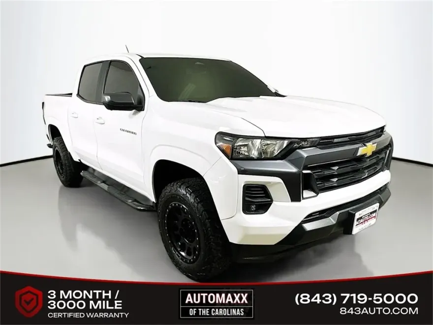 2023 Chevrolet Colorado LT photo 1