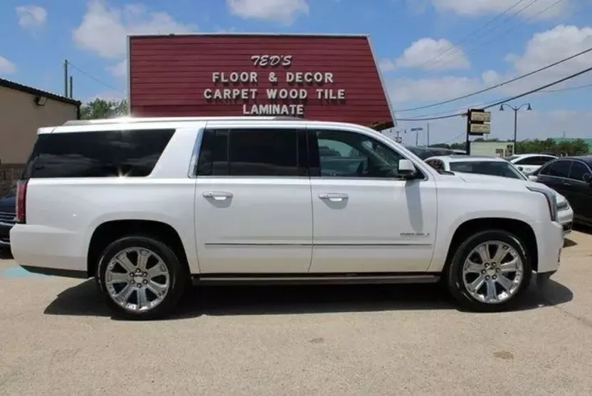 2019 Gmc Yukon XL Denali photo 1
