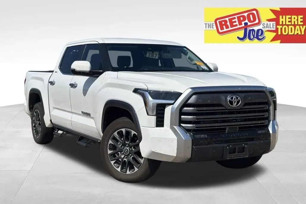 2024 Toyota Tundra Limited photo 1