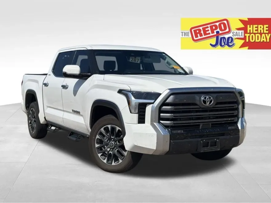 2024 Toyota Tundra Limited photo 1