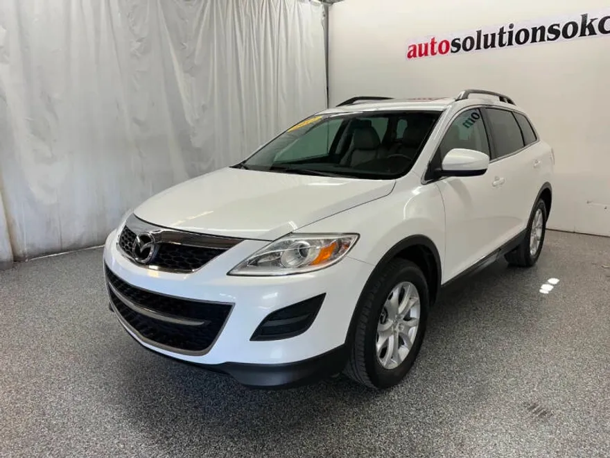 2012 Mazda CX-9 Touring photo 1