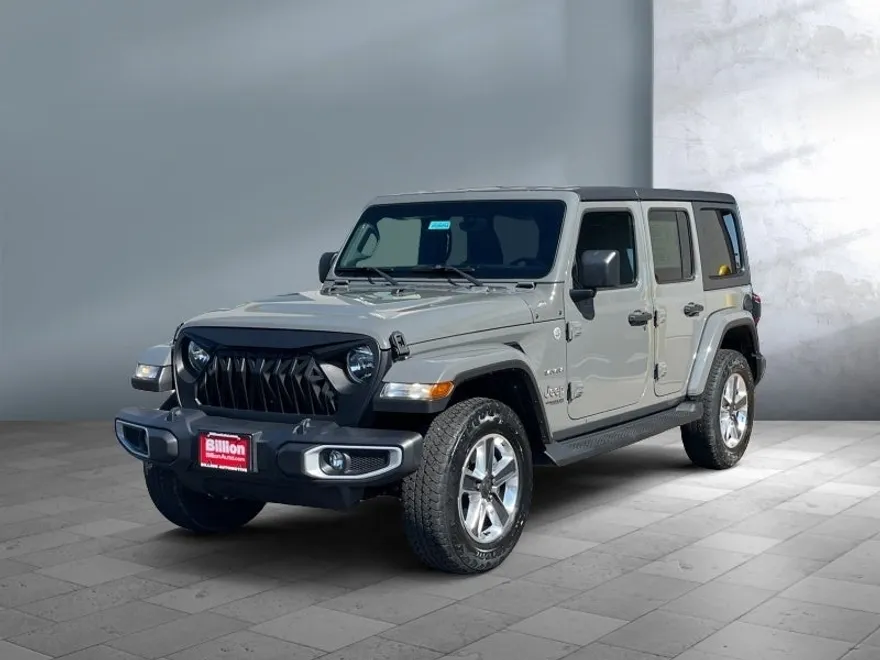 2021 Jeep Wrangler Unlimited Sahara photo 1