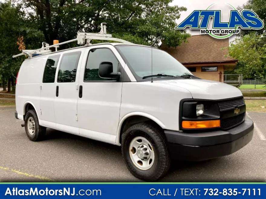 2012 Chevrolet Express 2500 Cargo photo 1