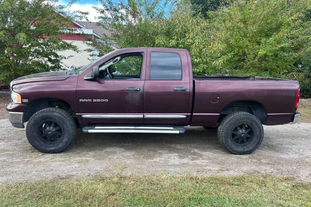 2005 Dodge Ram Laramie photo 1