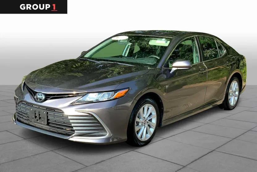 2024 Toyota Camry LE photo 1