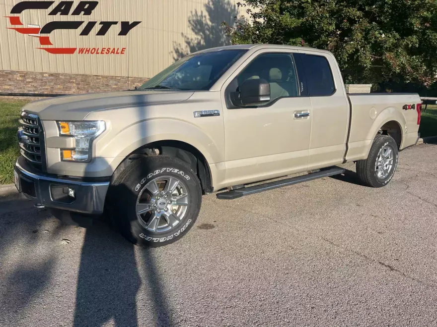 2017 Ford F-150 XLT photo 1