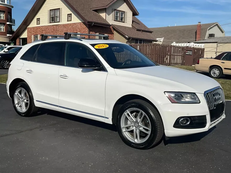 2015 Audi Q5 2.0T Premium photo 1