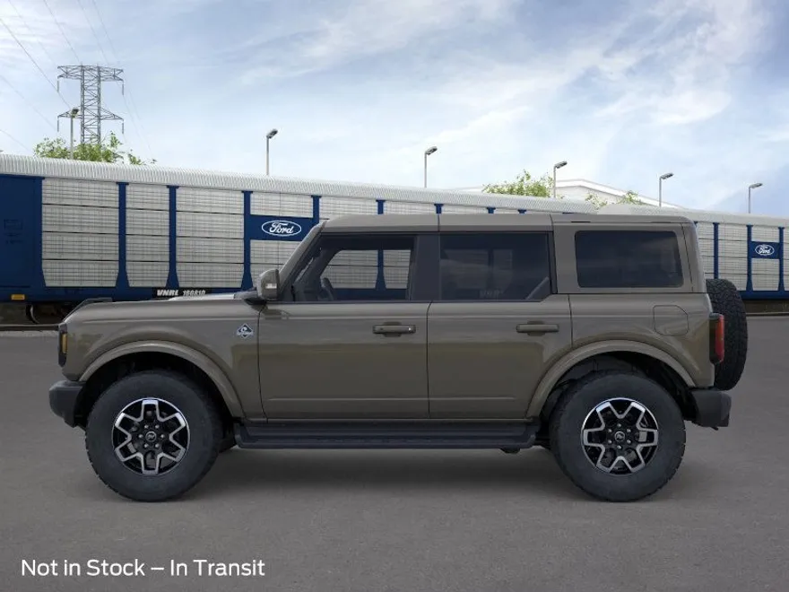 2025 Ford Bronco Outer Banks photo 1