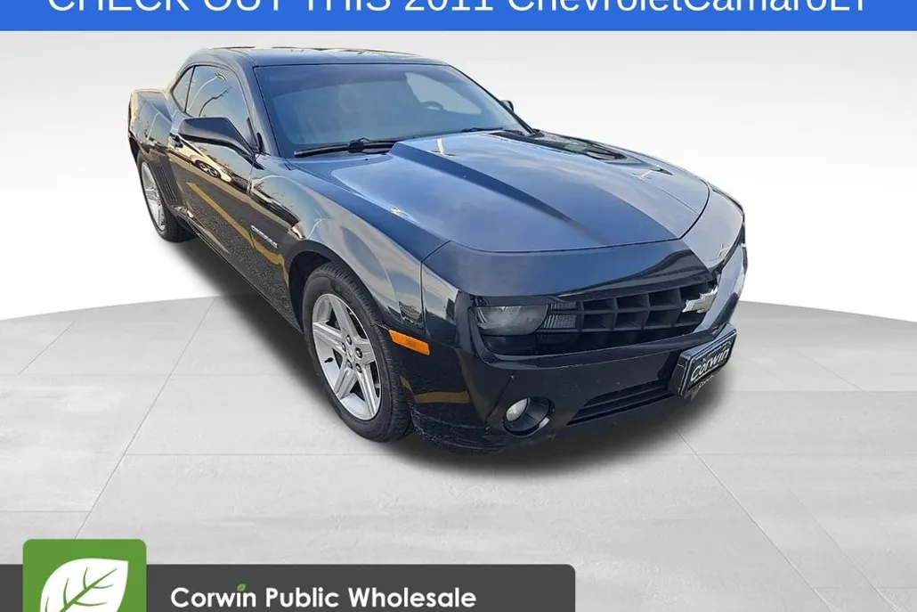 2011 Chevrolet Camaro 1LT photo 1