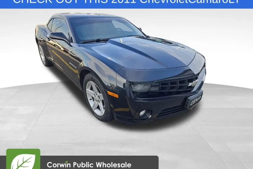 2011 Chevrolet Camaro 1LT photo 1
