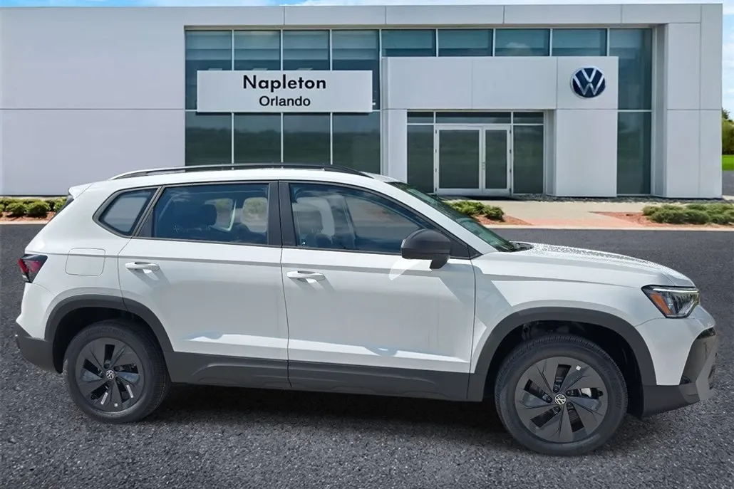2025 Volkswagen Taos S photo 1
