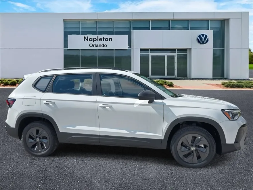 2025 Volkswagen Taos S photo 1